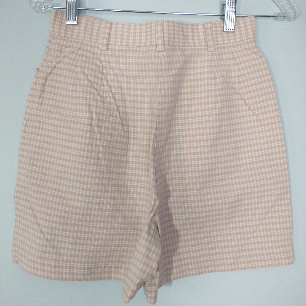 Liz Claiborne Plaid shorts Size 4P - Picture 2 of 2